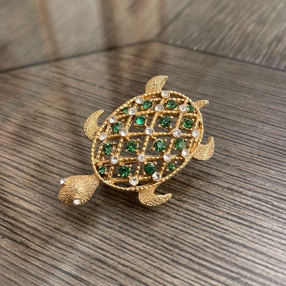 Vintage Lisner Rhinestone Turtle Pin - Picture 3 of 16